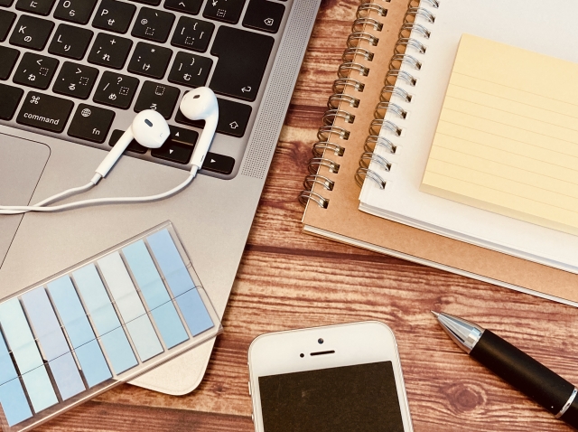 パソコンとスマホ